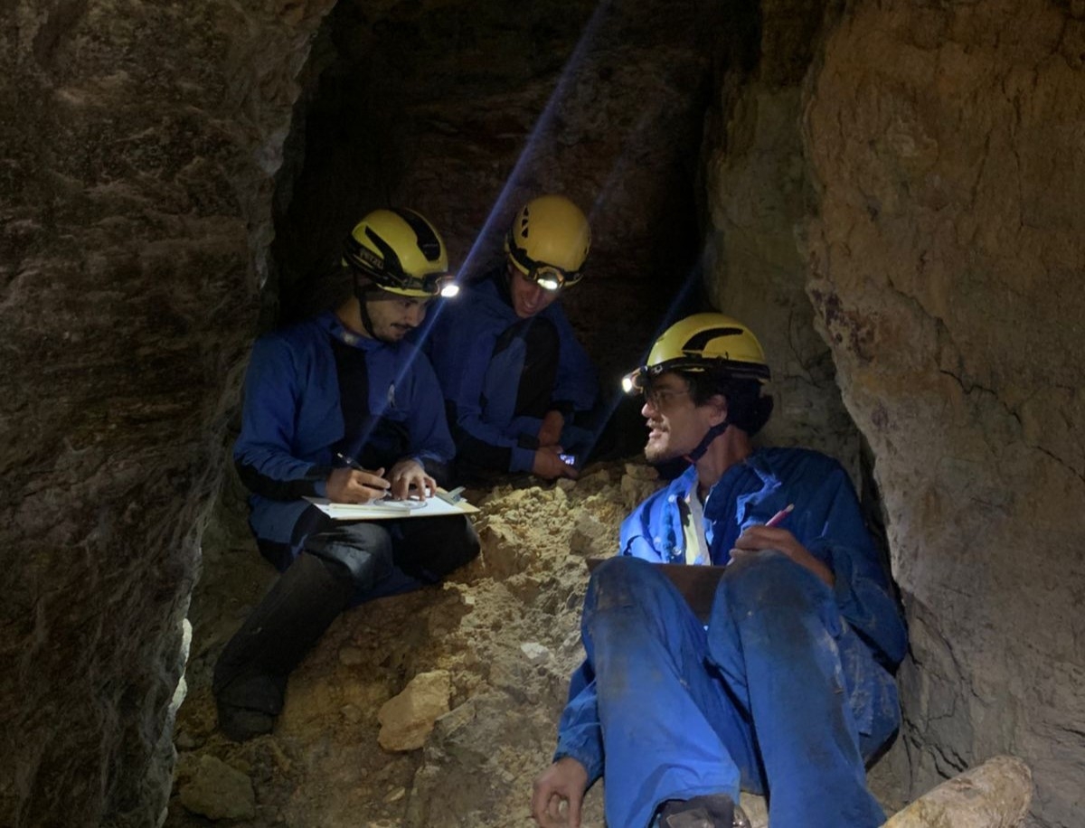nivelamento de espeleotopografia